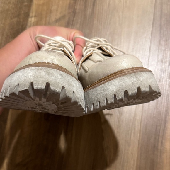 Seychelles Platform Oxfords Derby Lace Up Cream Leather - Picture 7 of 8